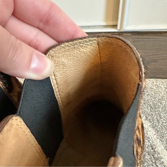 Madewell The Laura Chelsea Bootie in Spotted Calf Hair - Picture 7 of 12